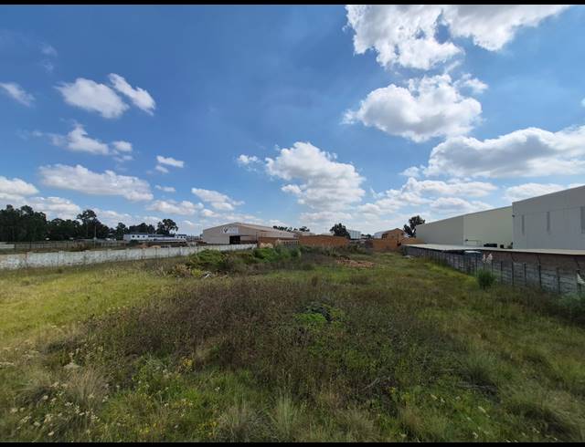4,050M² VACANT LAND FOR SALE IN VAALPARK